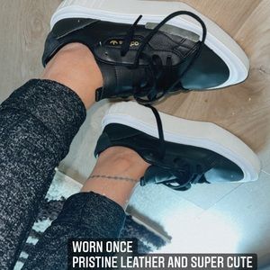 Adidas hypersleek creepers size 5